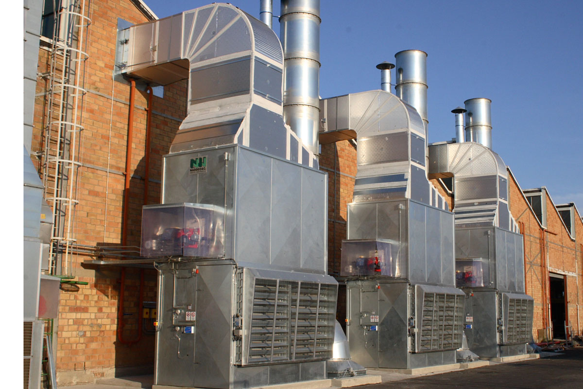 Sistema aeraulico di immissione aria riscaldata ed estrazione